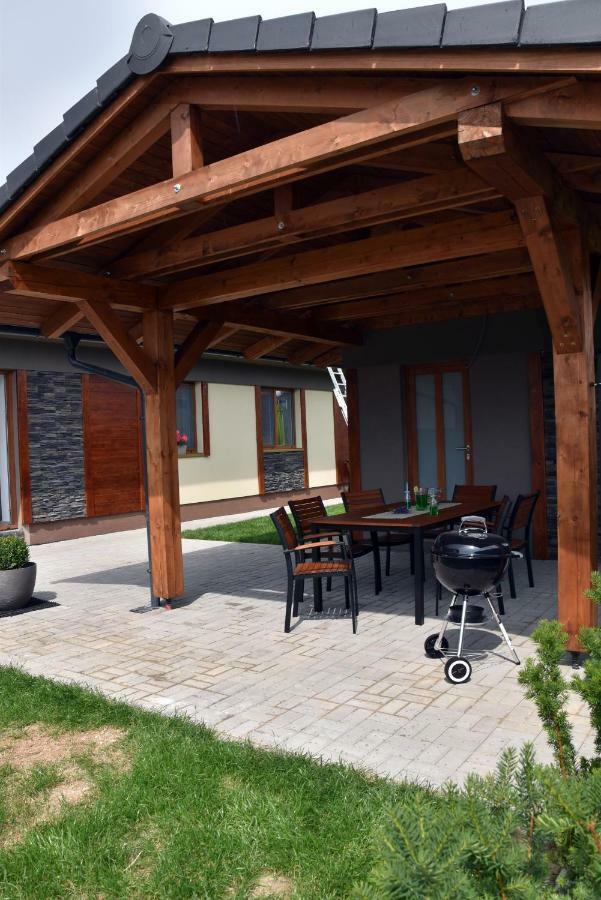 Elemir Apartment Besenova Exterior photo